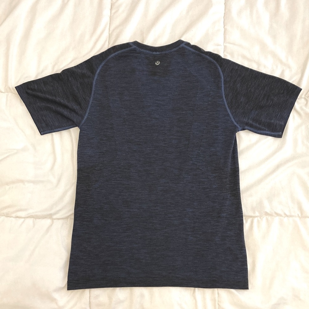 Lululemon Metal Vent Tech Short Sleeve Navy x Black Size S